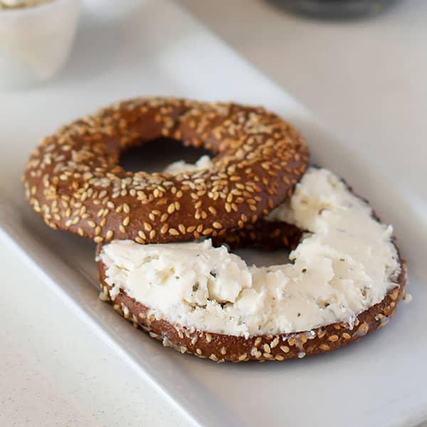 Bagel et boursin faux-mage
